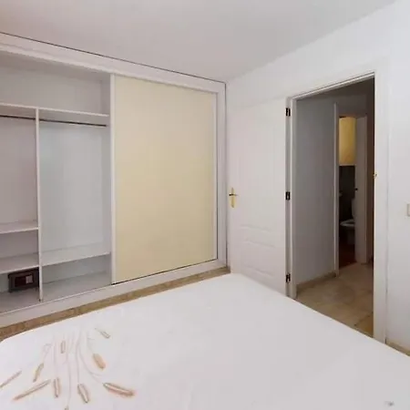 3 Bedrooms House In Costa Adeje 10 Mins From Beach וילה