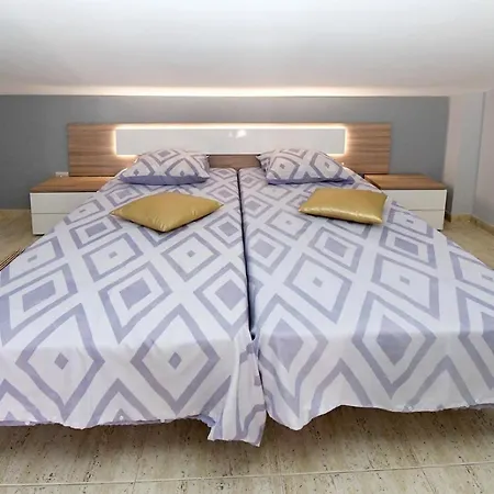 וילה 3 Bedrooms House In Costa Adeje 10 Mins From Beach