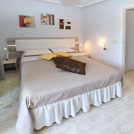 3 Bedrooms House In Costa Adeje 10 Mins From Beach 아데제